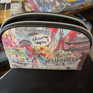 Izak makeup bag Arigato Tokyo cute colorful Sears
